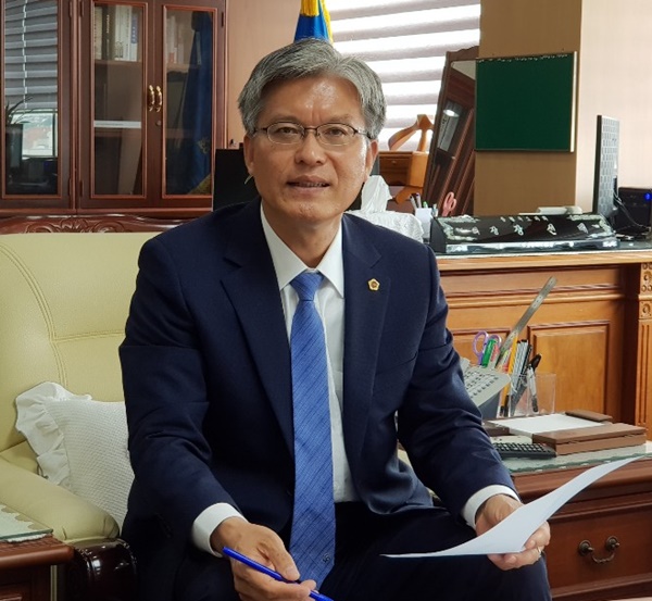 ▲ 장선배 충북도의회의장.ⓒ충북도의회