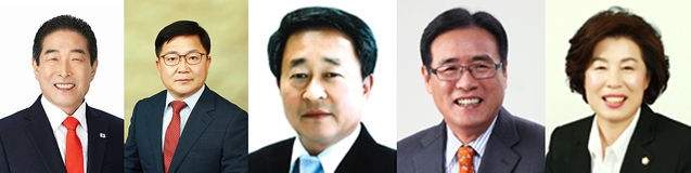 ▲ 6.13 지방선거 대구시장 경선 과정에서 여론 조작에 가담한 혐의로 재판에 넘겨졌던 자유한국당 소속 대구시·동구·북구 의원들이 1심에서 ‘당선 무효’에 해당하는 벌금 100만원을 선고받았다(왼쪽부터 김병태, 서호영, 김태겸, 황종옥, 신경희 의원).ⓒ대구시·동구·북구의회