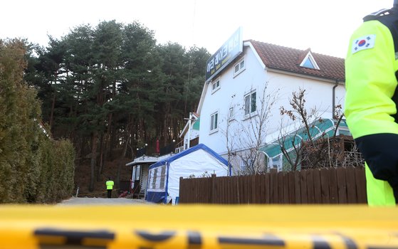 ▲ 강릉 아라레이크 펜션. 이 펜션에서는 지난달 18일 배기가스 유출로 고등학생 3명이 숨지고 7명이 다치는 사고가 발생했다. ⓒ연합뉴스