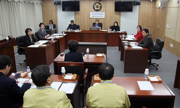 ▲ 세종시의회 교육안전위원회가 17일 올해 첫 상임위원회를 열었다.ⓒ세종시의회
