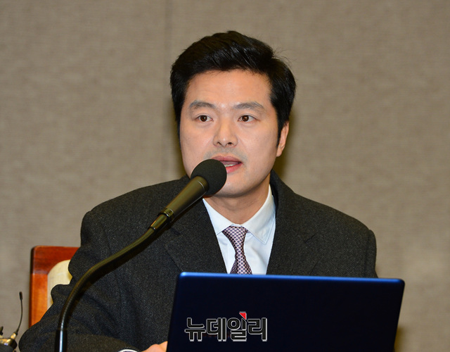 ▲ 김태우 검찰 수사관이 21일 서울 중구 프레스센터에서 기자회견을 열고 입장을 밝히고 있다. ⓒ뉴데일리 박성원 기자