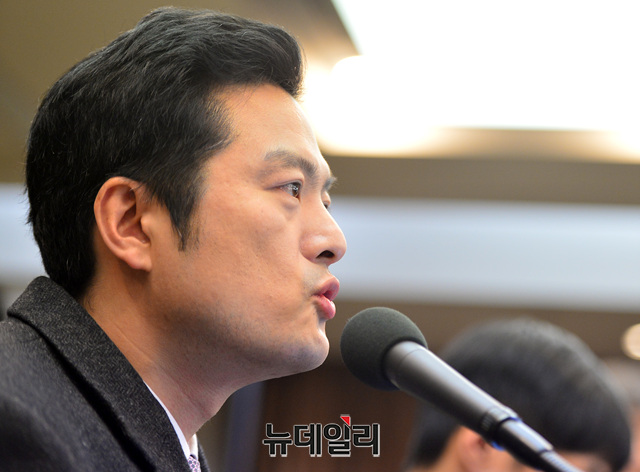 ▲ 김태우 검찰 수사관이 21일 서울 중구 프레스센터에서 기자회견을 열고 입장을 밝히고 있다. ⓒ뉴데일리 박성원 기자