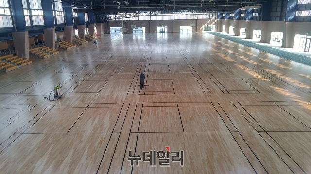 ▲ 개보수를 완료한 만인당 마룻바닥의 모습.ⓒ뉴데일리