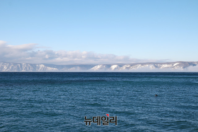 ▲ 러시아 시베리아 한 가운데에 있는 '바이칼 호수', 성스러운 바다라 불리는 초대형 호수다. ⓒ뉴데일리 이기륭 기자