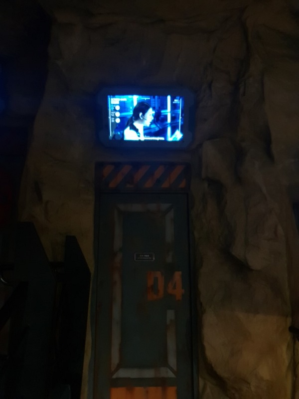 ▲ 롯데월드 어드벤처 어크로스 다크 프리쇼 영상이 실행되고 있다. ⓒ뉴데일리 임소현 기자