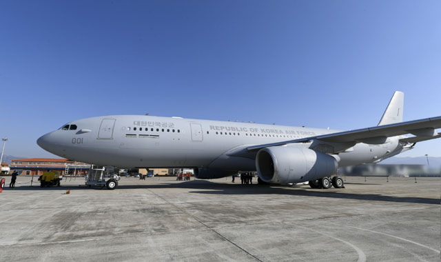 ▲ 한국 공군의 첫 공중급유기 KC-330 시그너스. ⓒ공군 제공.