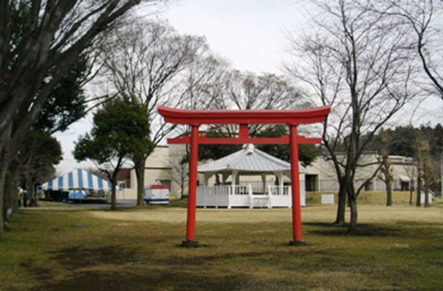 ▲ 주일미군 사령부와 유엔 후방사령부가 있는 캠프 자마. 도쿄와 가까운 캠프 자마에서는 매년 벚꽃축제가 열린다. ⓒ미국 국방부 공개사진.