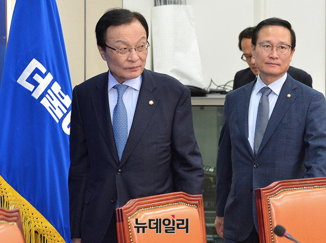 ▲ 이해찬 더불어민주당 대표와 홍영표 원내대표.ⓒ뉴데일리DB