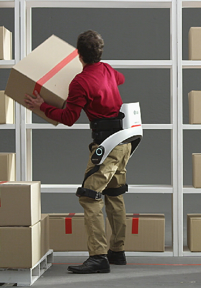 ▲ LG전자의 의료용 웨어러블 로봇 '클로이 수트봇' ⓒLG전자