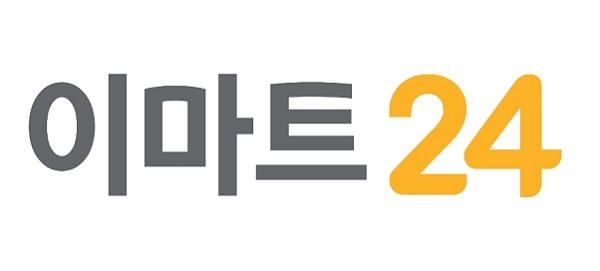 ▲ 편의점업계 4위인 이마트24가 올해 공격적인 확장에 나선다. 작년 말 기준 3700여 개인 매장을 올해 1000개 이상 늘리기로 했다. 올해 매출 목표도 작년 대비 43% 증가한 1조4800억원으로 잡았다. ‘소비자’와 ‘경영주’를 모두 잡는 투트랙 전략으로 업계 3위를 노리는 승부수를 던진 것으로 해석된다.ⓒ이마트24