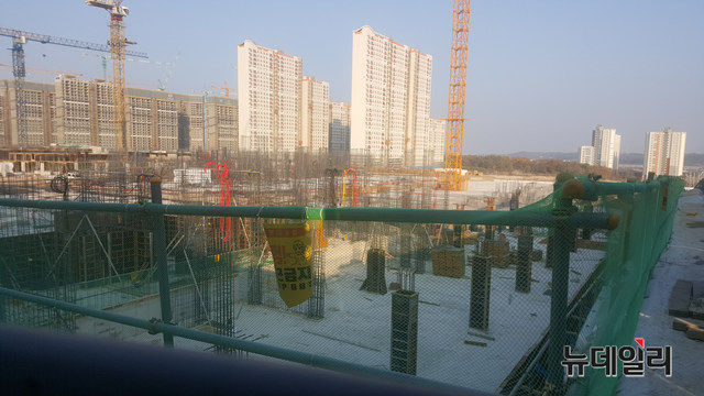 ▲ 자료사진. 아파트 건설공사 현장. ⓒ성재용 기자