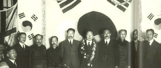 상하이 임시정부 요인들의 대통령 이승만 환영회(1920.12)ⓒ자료사진
