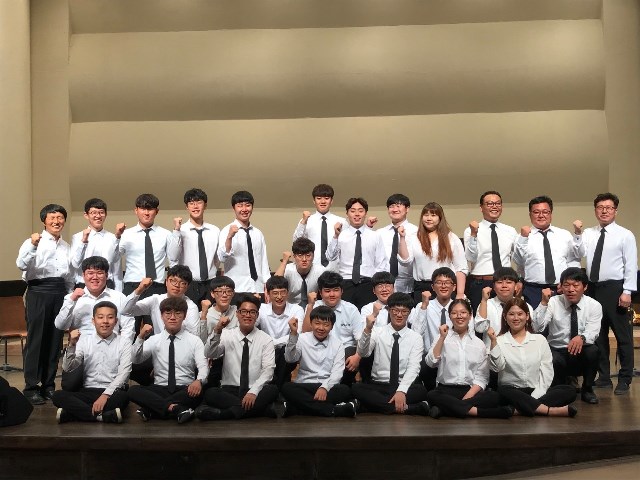 ▲ 포항심포닉 윈드 오케스트라 단체사진.ⓒ포항문화재단