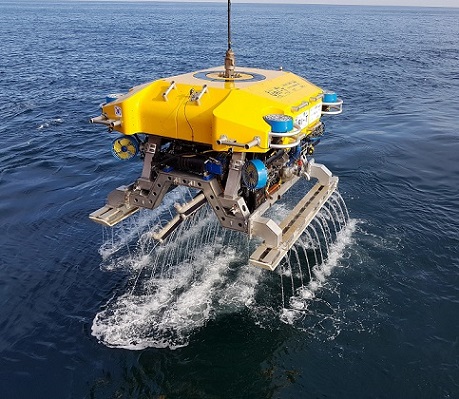 ▲ 수중건설로봇 URI-T 해역실증실험.ⓒ한국해양과학기술원
