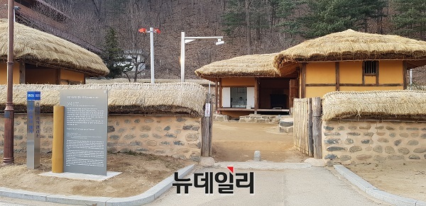 ▲ 정부는 26일 국무회의를 열어 100년 전 3·1운동을 주도한 유관순 열사에게 국가 유공자 1등급인 건국훈장 대한민국장을 추서를 의결했다. 사진은 충남 천안시 동남구 병천면 유관순열사 생가의 모습.ⓒ김정원 기자