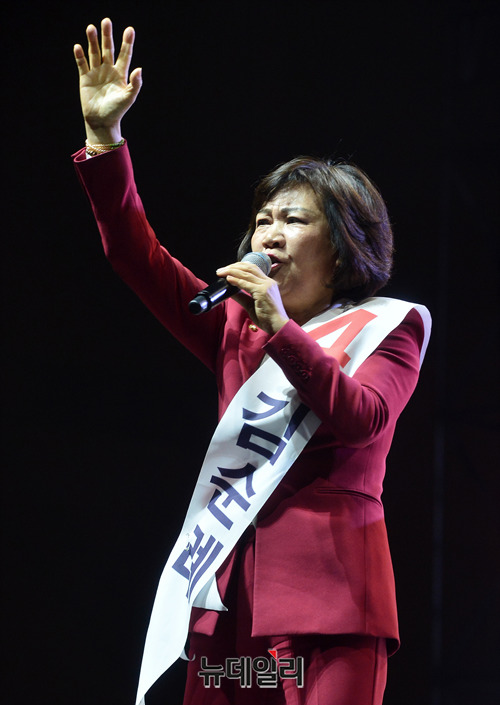 ▲ 27일 경기도 고양 일산 킨텍스에서 열린 자유한국당 제3차 전당대회에서 김순례 최고위원 후보가 정견 발표를 하고 있다.ⓒ이종현 기자