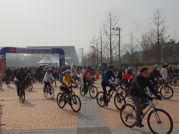 ▲ 1일 대전 엑스포광장에서 열린 자전거 대행진. ⓒ대전시