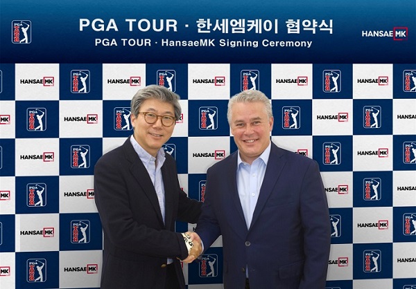 ▲ 왼쪽부터 김문환 한세엠케이 대표, Mr. Ty VotawPGA TOUR International Presidentⓒ한세엠케이