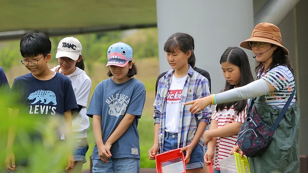 ▲ 세종시교육청이 5일 ‘2019년  세종마을교육공동체 마을학교’ 운영자 최종 선정결과를 발표했다. 사진은 지난해 세종마을학교에서 학생들이 프로그램에 참여하고 있는 장면.ⓒ세종시교육청