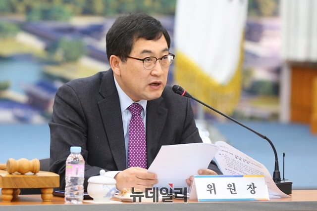 ▲ 주낙영 경주시장이 농업·농촌 및 식품산업 정책심의회에 참석해 인사말을 하고 있다.ⓒ뉴데일리