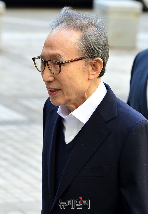 ▲ 13일 서울고법 이명박 전 대통령ⓒ박성원 기자