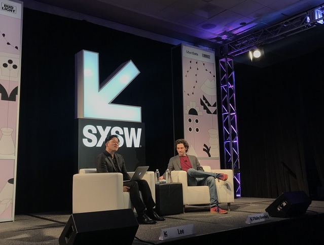 ▲ 이성수 SM엔터테인먼트 이사가 SXSW 피처드 세션에서 'K팝의 진정한 가치'를 주제로 발표하고 있다. ⓒ은현주 기자