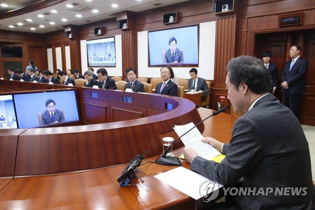 ▲ 국정현안 점검조정회의를 주재하는 이낙연 국무총리 ⓒ연합뉴스 제공