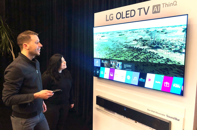 ▲ LG전자가 미국 뉴욕에서 진행한 2019년형 LG 올레드 TV 신제품 체험행사 모습.ⓒLG전자