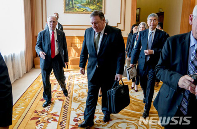 ▲ 지난해 7월 평양을 방문했을 당시 마이크 폼페이오 국무장관. ⓒ뉴시스 AP. 무단전재 및 재배포 금지.