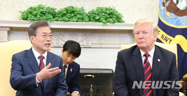 ▲ 지난해 1차 남북정상회담 이후 5월에 열린 한미정상회담 때 모습. ⓒ뉴시스. 무단전재 및 재배포 금지.