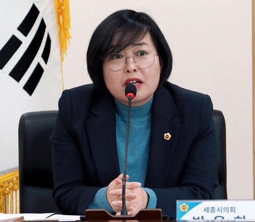 ▲ 학교 학부모회의 법적 지위 확보를 위해 관련 조례 제정을 추진하고 있는 박용희 의원.ⓒ세종시의회