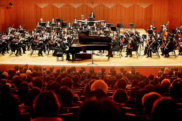 ▲ 국내 최대 클래식 축제인 '한화와 함께하는 2019 교향악축제'가 2일 저녀겨 도립제주교향악단의 개막공연을 시작으로 막을 올렸다.ⓒ한화