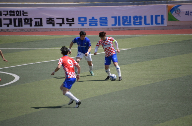 ▲ 사전 경기로 열린 영덕군과 칠곡군의 축구 결승전.ⓒ영덕군