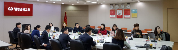 ▲ 웰컴저축은행이 고객 중심 경영 실천을 위한 제3기 고객 패널 1차 간담회를 지난 18일 본사에서 진행했다.ⓒ웰컴