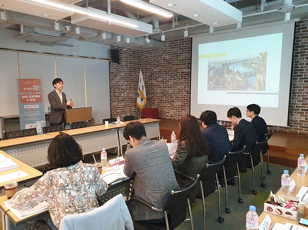 ▲ 롯데면세점은 지난 4월 15과 16일 부산창조경제혁신센터에서 ‘롯데면세점 청년기업&지역 상생 프로젝트 in 부산’ 대면심사를 진행했다. ⓒ롯데면세점