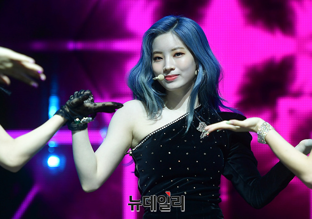 ▲ 애쉬컬러로 염색하고 돌아온 귀염둥이 다현ⓒ정상윤 기자