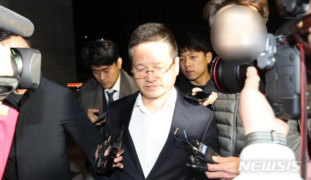 ▲ 서울동부구치소를 나오는 건설업자 윤중천 씨.ⓒ뉴시스