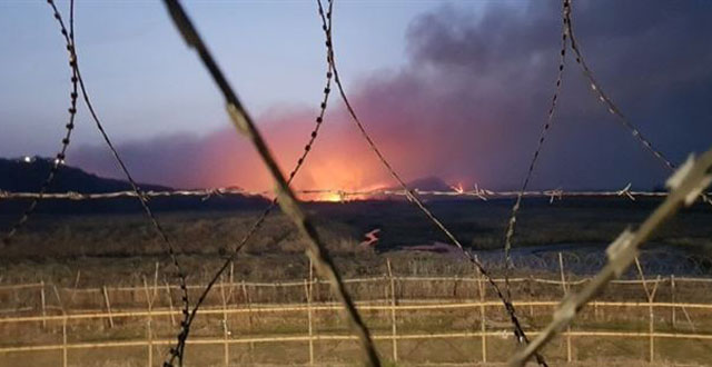 ▲ 경기 연천군 비무장지대(DMZ)에서 발생한 산불. 이틀째 진화가 안 되고 있다. ⓒ뉴시스. 무단전재 및 재배포 금지.
