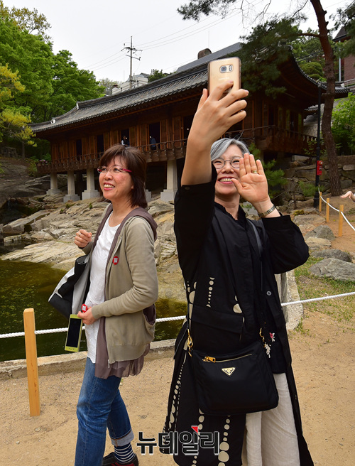 ▲ '성락원'전원에 위치한 '쌍류동천' 같은 하늘 아래 흐르는 두 물줄기를 뜻한다.ⓒ정상윤 기자