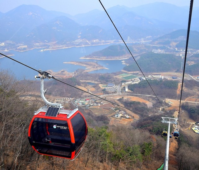 ▲ 제천 청풍호반 케이블카.ⓒ제천시