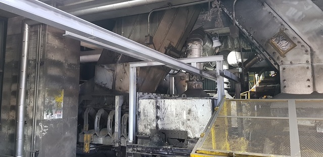 ▲ 충남도는 최근 현대제철과 현대오일뱅크 등 도내 배출사업장 2곳에 대한 특별 합동점검을 실시해 14건의 위반사항을 적발하고 고발 2건, 경고 및 과태료 10건 1900만원, 개선명령 2건 등의 행정조치를 취했다. 

현대제철은 제2고로 용광로 정비 과정에서 발생한 먼지를 방지시설을 통하지 않고 대기 중에 곧바로 배출한 것으로 드러났다. 사진은 합동점검에서 적발된 현대제철 주요 시설.ⓒ충남도