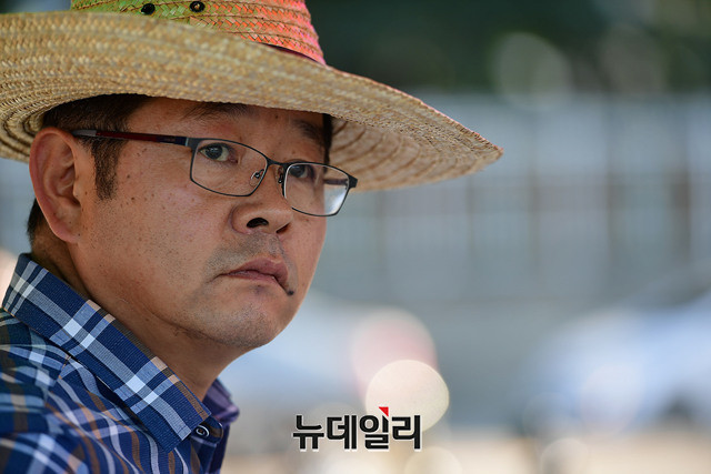 ▲ 윤석열 서울중앙지검장 등을 협박한 혐의로 구속된 유튜버 김상진씨에게 법원이 조건부 석방 결정을 내렸다.ⓒ정상윤 기자