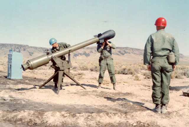 ▲ 1950년대 '핵무기 만능 시대' 당시 미 육군이 만들어 쓴 초소형 전술핵무기 '데이비 크로켓'. 무반동총으로 발사한다. 폭발력은 TNT 10톤부터 1킬로톤까지 조절이 가능했다. ⓒ미 육군 공개사진.