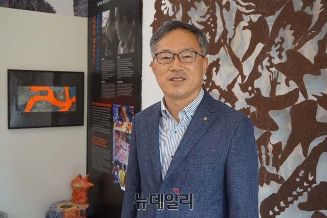 ▲ 최기중 충남 서산축협 조합장이 19일 제주 탐나라 공화국 개국식에 참석한 자리에서 뉴데일리와 인터뷰를 했다.ⓒ김정원 기자