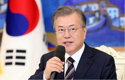 ▲ 21일 낮 청와대에서 열린 한·미 군 수뇌부 초청 오찬 간담회에서 문재인 대통령이 발언하고 있다. ⓒ청와대