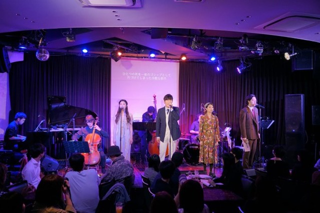 ▲ 뮤지컬 '아서 새빌의 범죄' 쇼케이스 시연 장면. 왼쪽부터 주다온, 정상윤, 이봄소리, 임별 공연 중인 모습.ⓒ라이브