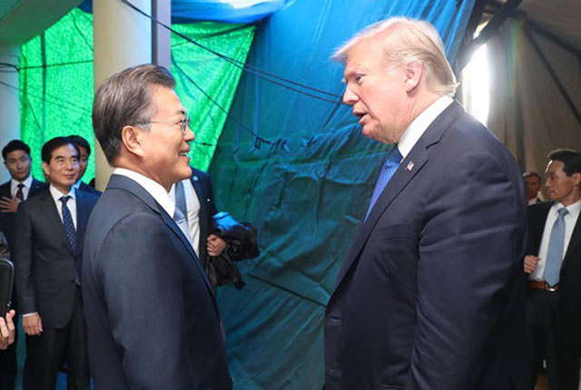 ▲ 문재인 대통령과 도널드 트럼프 미국 대통령. ⓒ뉴시스. 무단전재 및 재배포 금지.