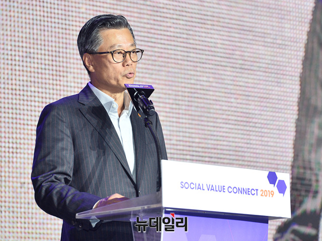 ▲ 조대식 SK 수펙스추구협의회 의장이 28일 서울 자양동 워커힐호텔에서 열린 ‘SOVAC 2019’에서 개회사를 하고 있다. ⓒ박성원 기자