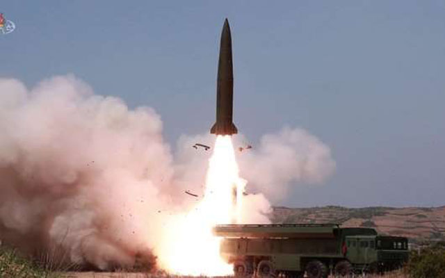 ▲ 북한판 이스칸데르 발사 모습. 이를 두고 한국만 여전히 '분석 중'이다. ⓒ연합뉴스. 무단전재 및 재배포 금지.