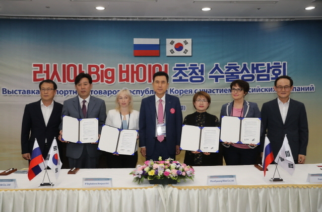 ▲ 러시아 기업 IPBaybakova와 관내기업 ㈜슈가버블을 비롯해 총 5건 180만불의 현장 MOU를 체결하는 등 큰 성과를 이뤘다.ⓒ포항시